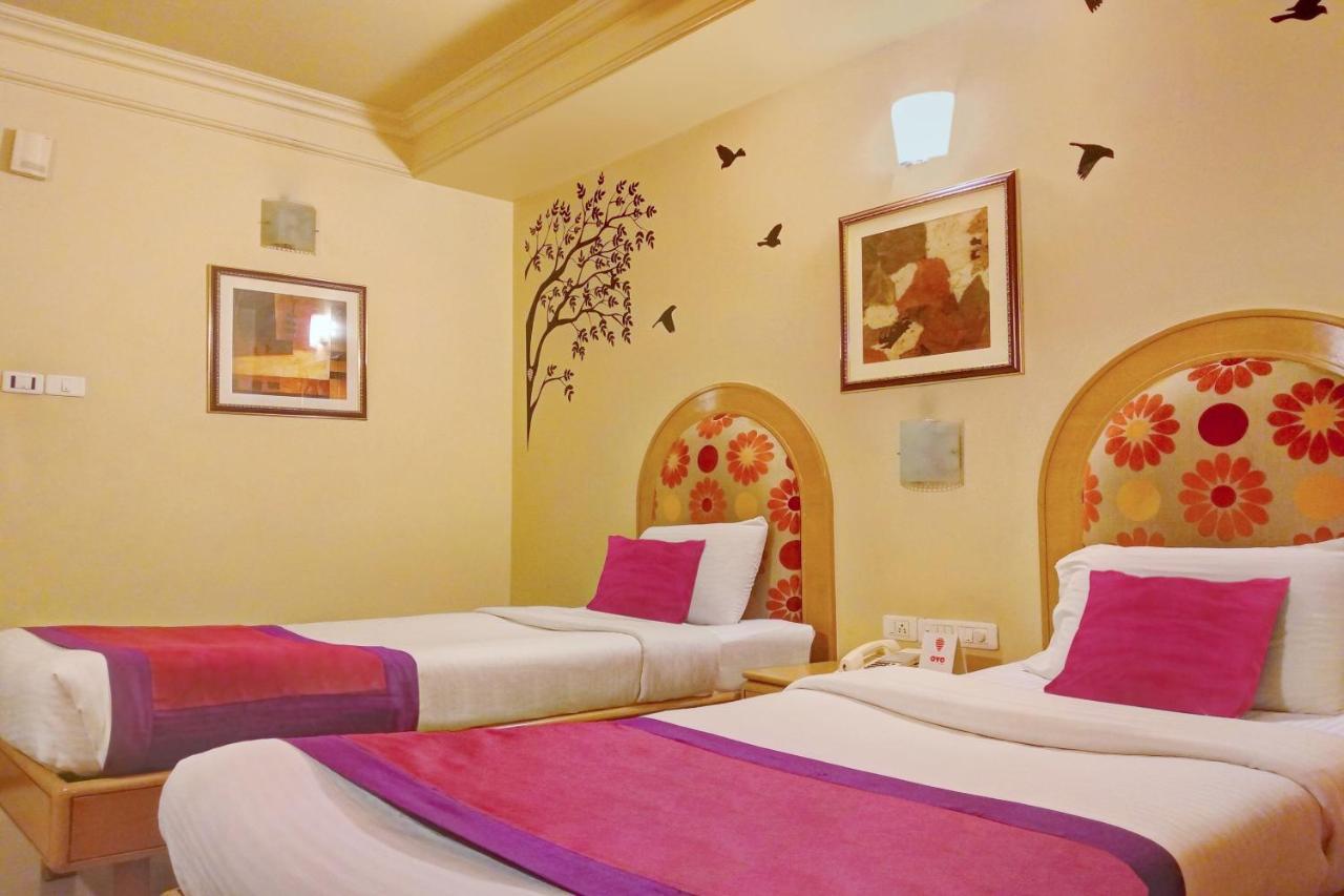 Capital O 333 Hotel Crystal Homes Bangalore Bagian luar foto
