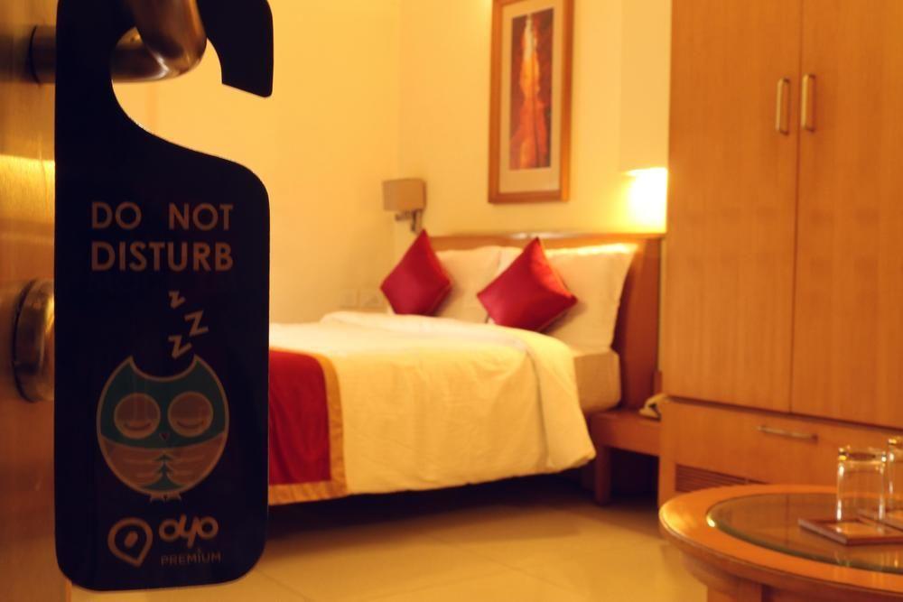Capital O 333 Hotel Crystal Homes Bangalore Bagian luar foto
