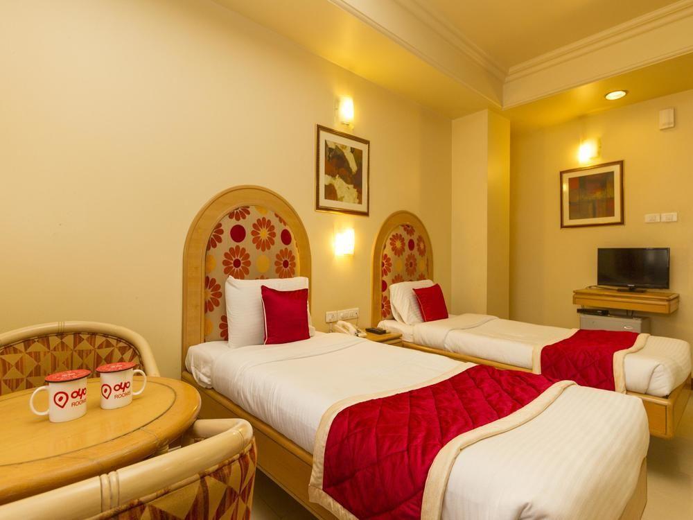 Capital O 333 Hotel Crystal Homes Bangalore Bagian luar foto