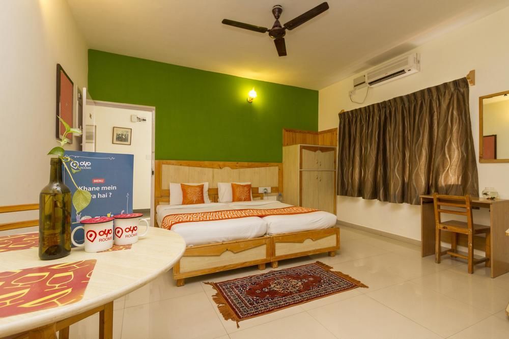 Capital O 333 Hotel Crystal Homes Bangalore Bagian luar foto