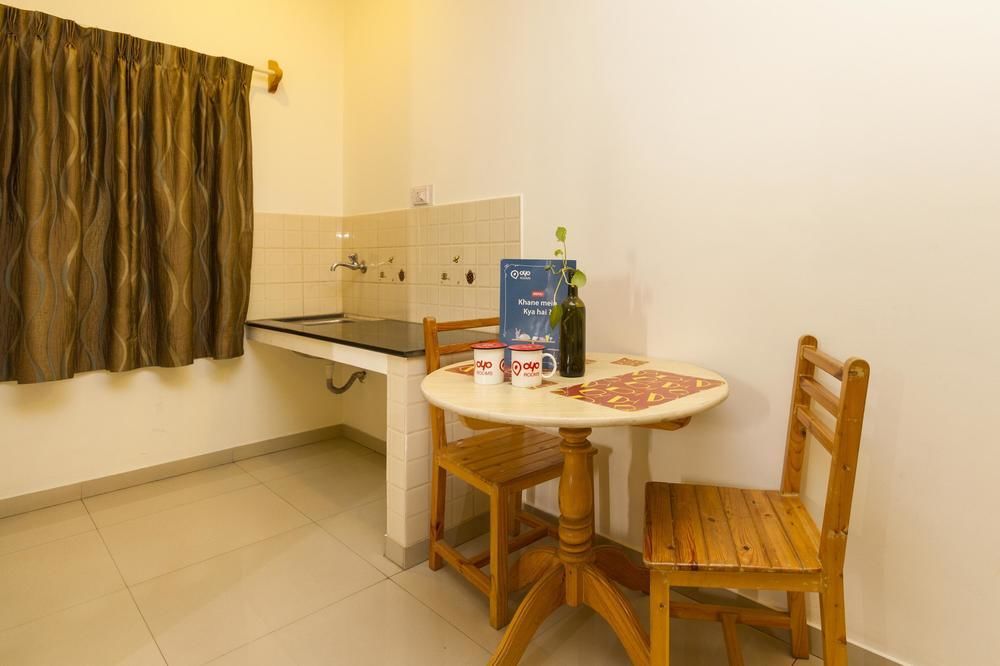 Capital O 333 Hotel Crystal Homes Bangalore Bagian luar foto